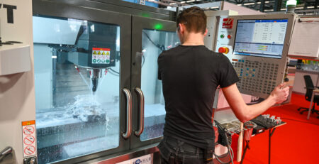 Haas CNC machine in gebruik tijdens de WorldSkills 2024